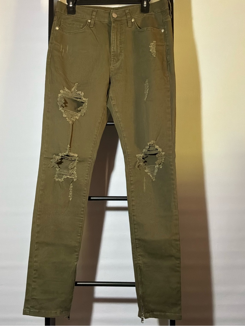 🌙✨ Fashion Nova Men's Skinny Ripped Jeans - Olive